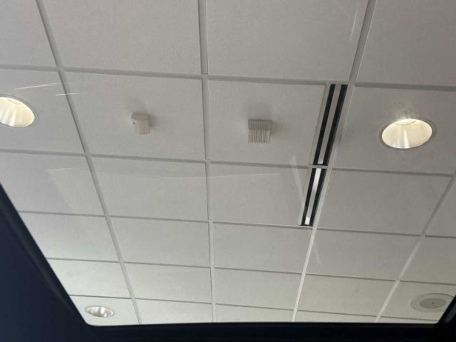 Certified 2022 Ford F150 Platinum w/ FX4 Off-Road Package image 18