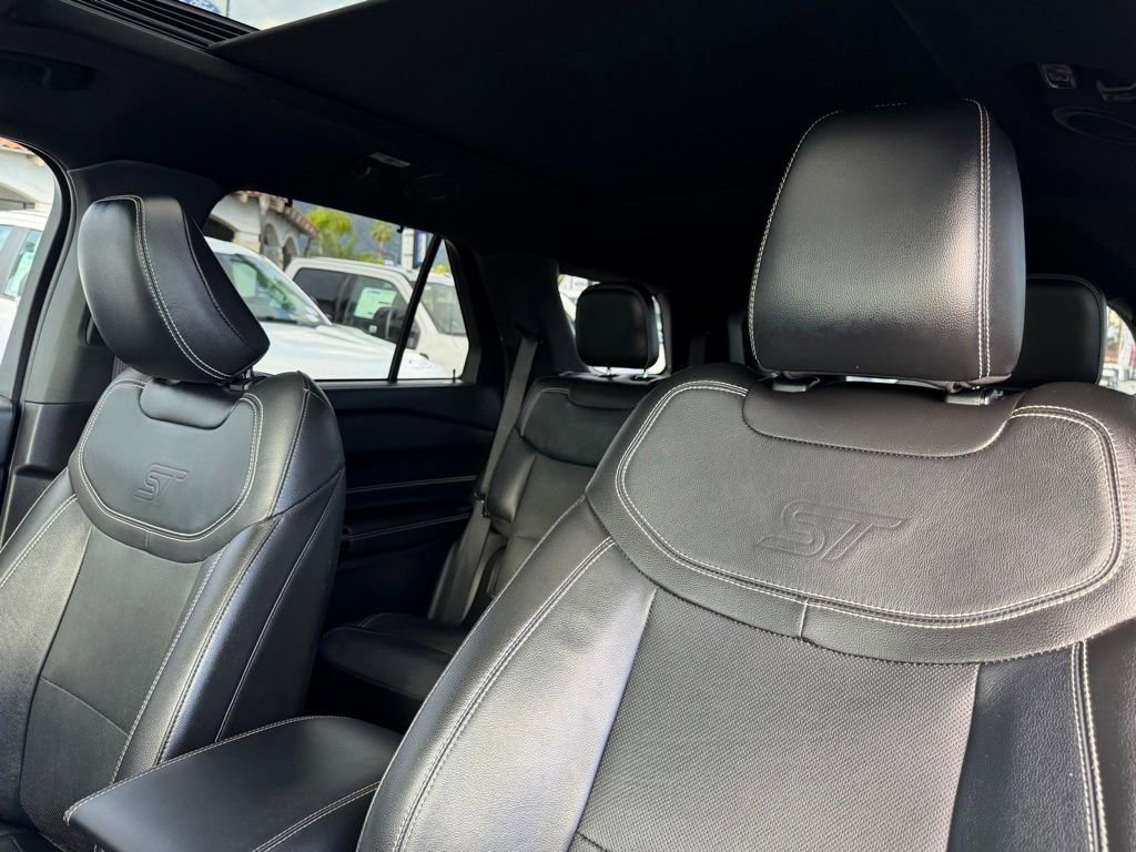 Certified 2023 Ford Explorer ST w/ Equipment Group 401A image 17