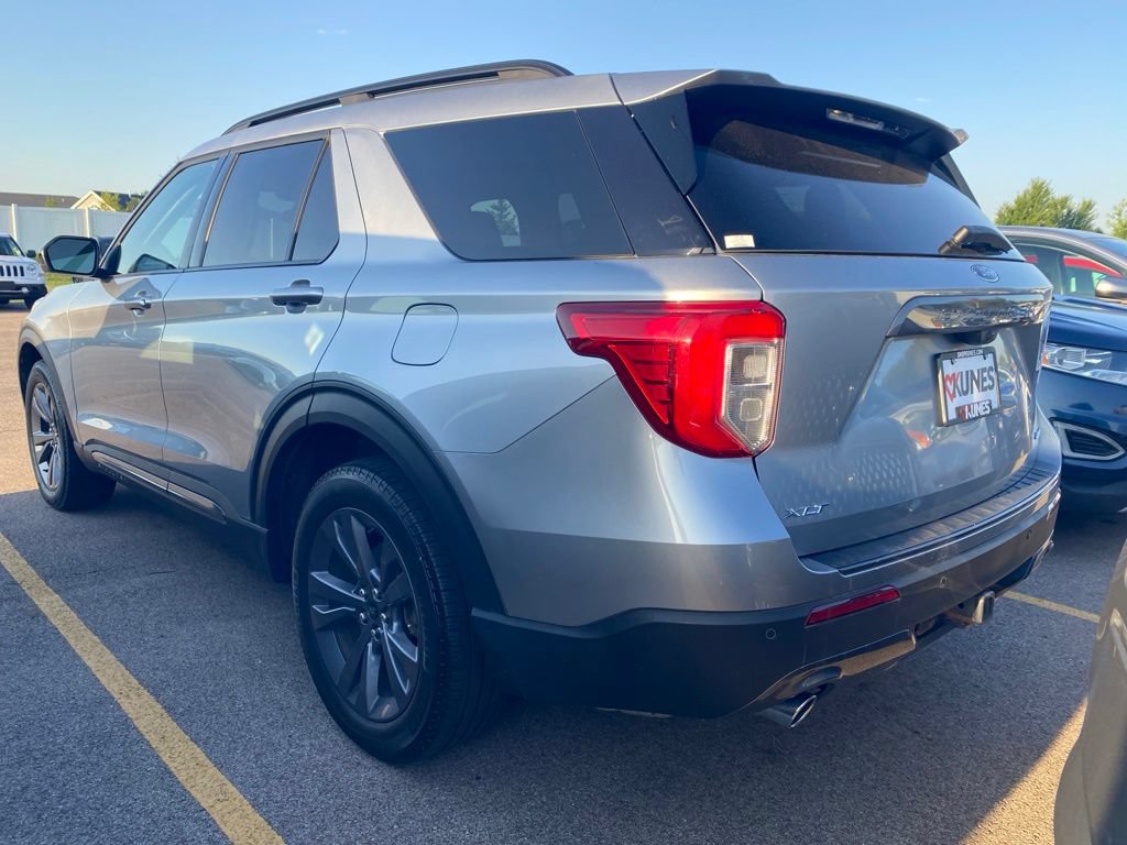 Certified 2023 Ford Explorer XLT w/ Equipment Group 202A AWD/4WD image 11