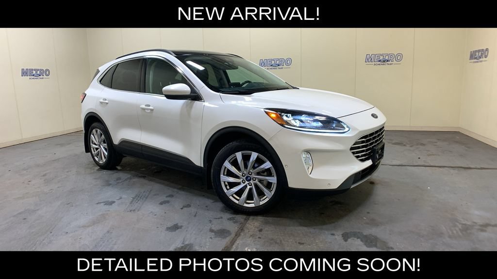 Certified 2022 Ford Escape Titanium w/ Titanium Elite Package