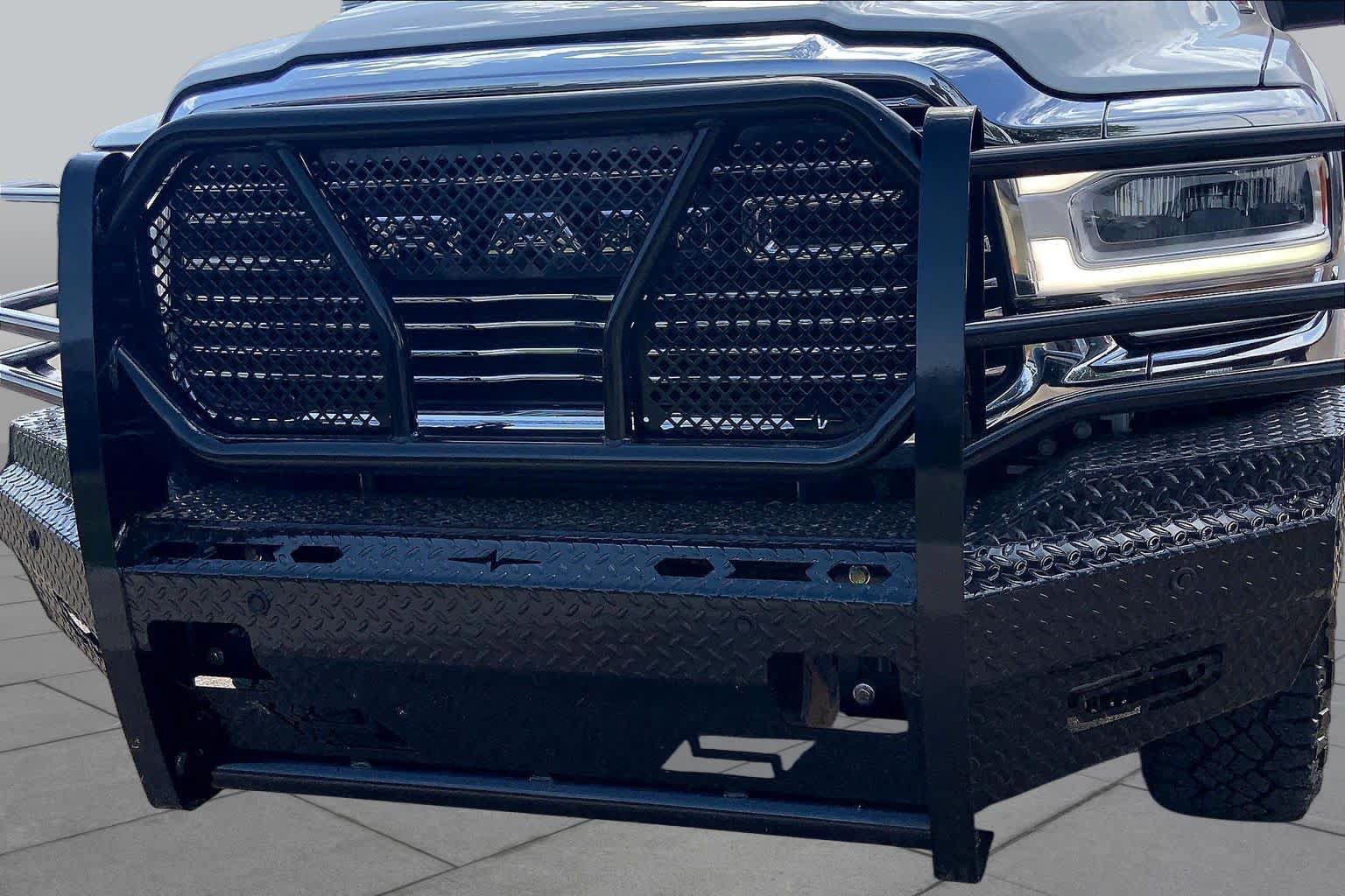Used 2024 RAM 2500 Laramie w/ Safety Group AWD/4WD image 30