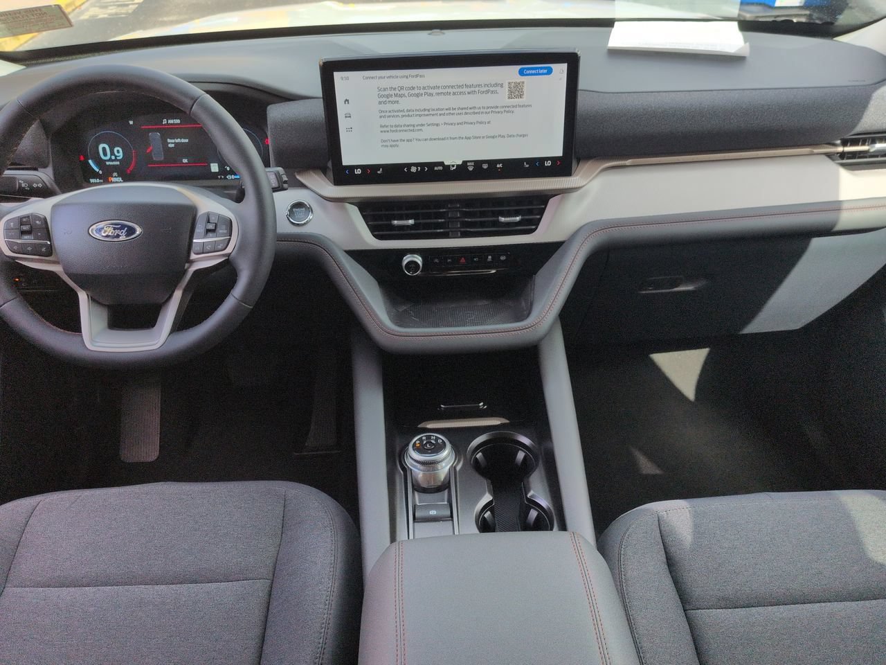 Certified 2025 Ford Explorer Active RWD image 14