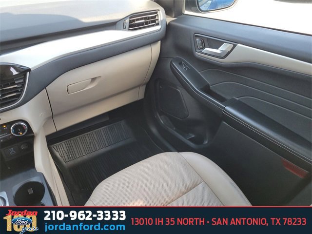Certified 2022 Ford Escape SEL w/ Technology Package image 15
