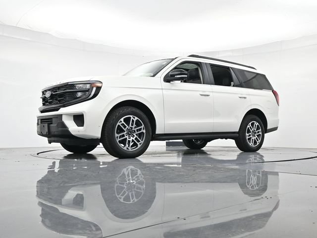 Certified 2025 Ford Expedition Active AWD/4WD image 40