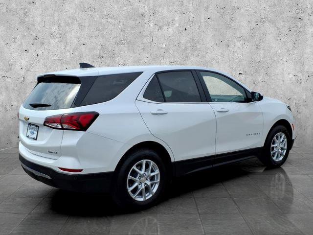 Used 2024 Chevrolet Equinox LT image 3