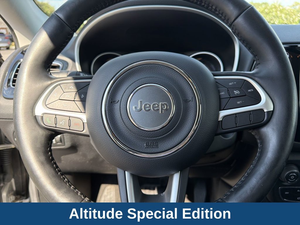 Used 2019 Jeep Compass Latitude AWD/4WD image 13