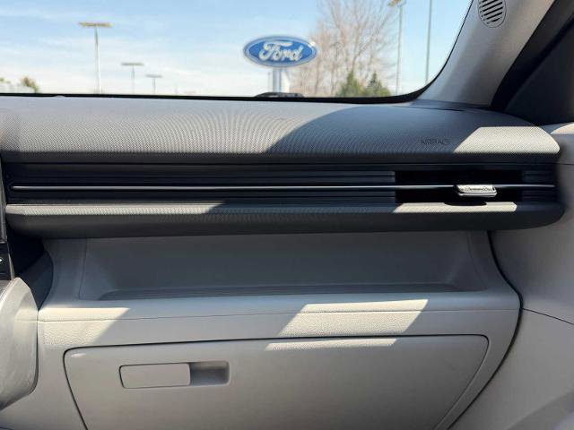 Used 2025 Hyundai Kona SEL image 25