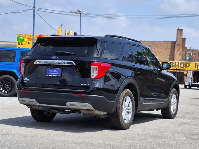 Certified 2023 Ford Explorer XLT w/ Equipment Group 202A AWD/4WD image 4