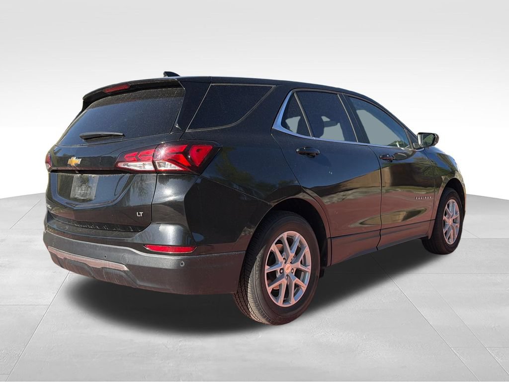 Used 2024 Chevrolet Equinox LT AWD/4WD image 9
