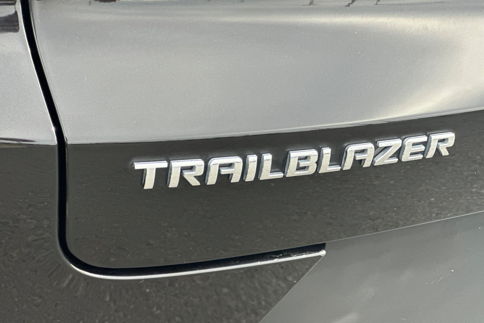 Used 2025 Chevrolet TrailBlazer LT FWD image 25