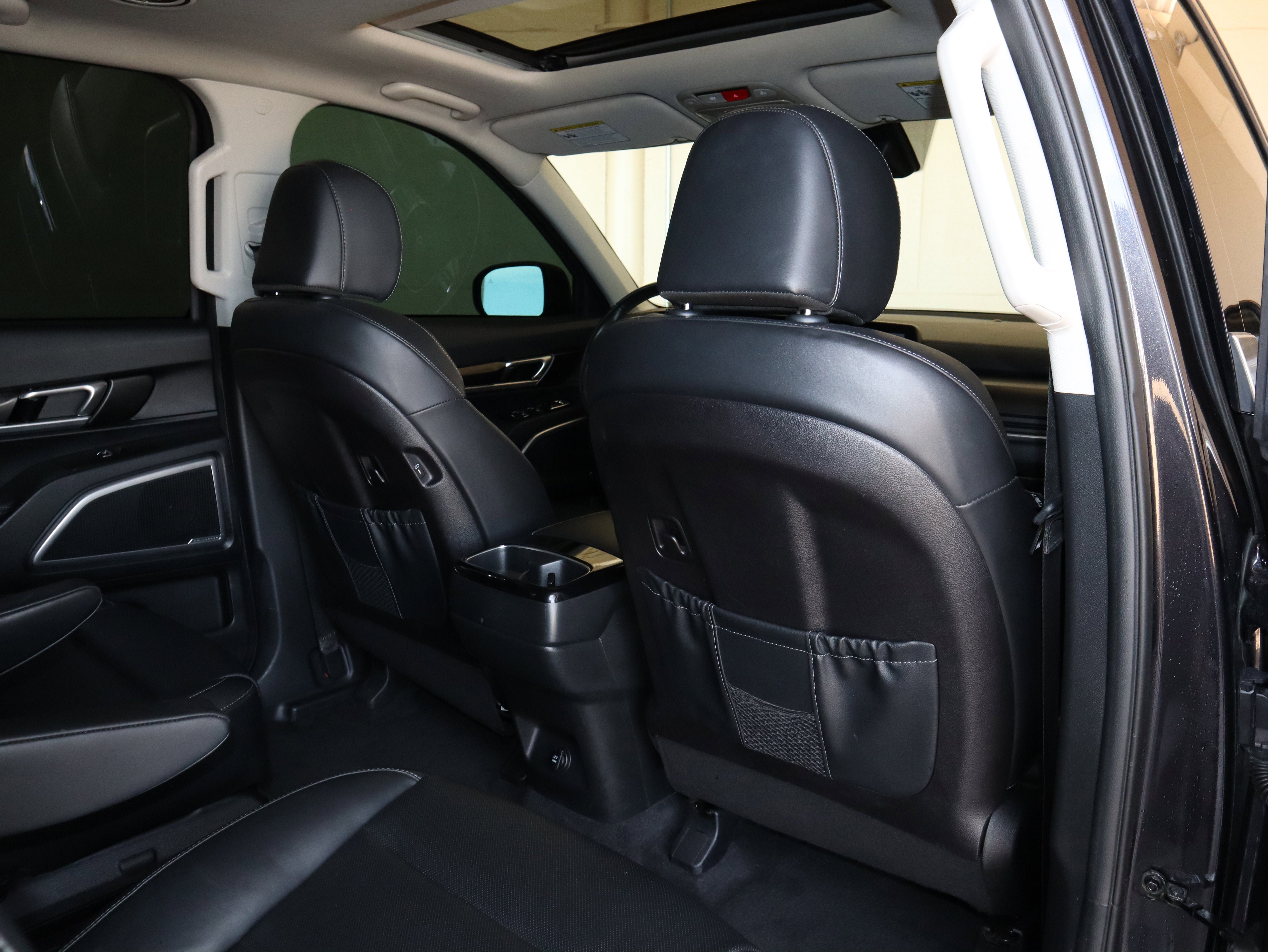 Used 2025 Kia Telluride S AWD/4WD image 46