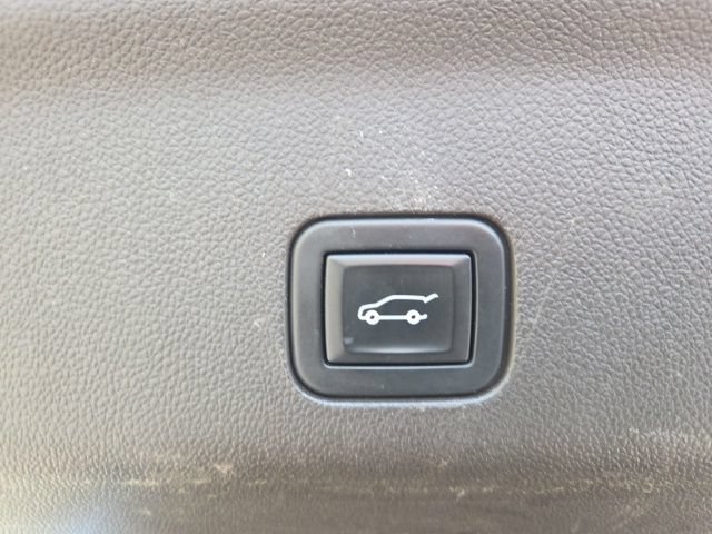 Used 2021 GMC Yukon XL Denali w/ Denali Ultimate Package AWD/4WD image 13