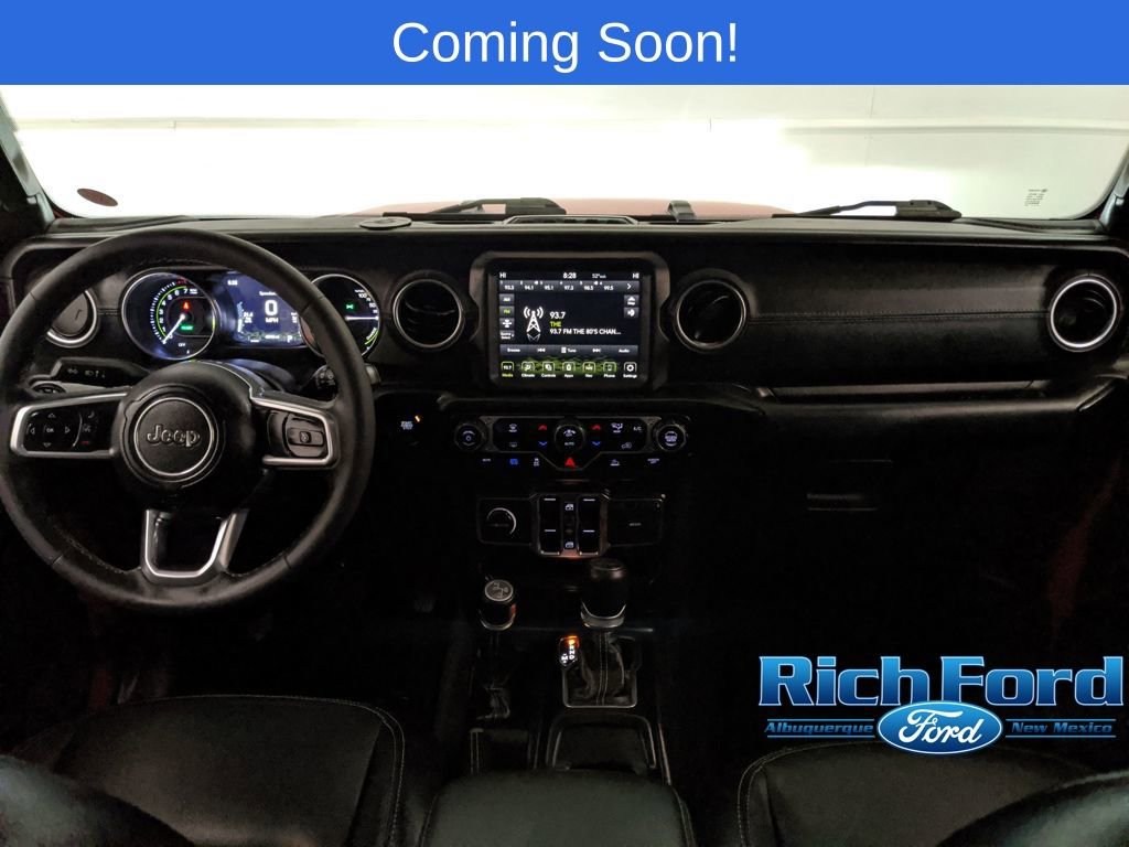 Used 2023 Jeep Wrangler Unlimited Sahara image 7