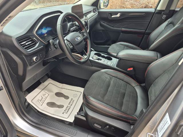 Certified 2022 Ford Escape SEL w/ SEL Stealth AWD Package image 16
