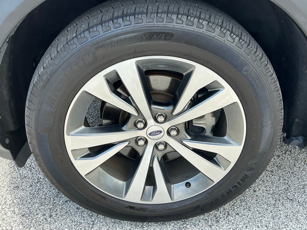 Certified 2020 Ford Explorer Platinum w/ Premium Technology Package AWD/4WD image 24