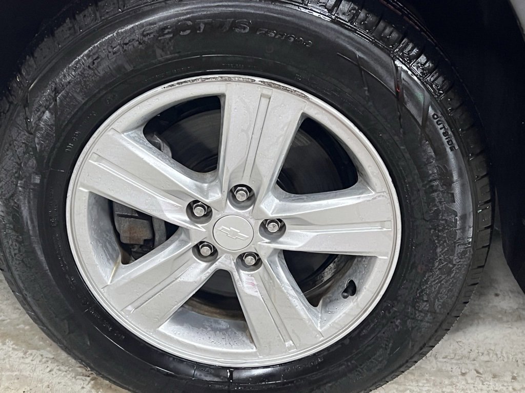 Used 2017 Chevrolet Trax LT w/ LT Convenience Package image 9