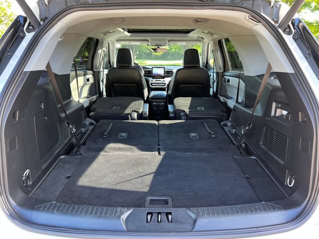 Certified 2023 Ford Explorer XLT w/ Equipment Group 202A AWD/4WD image 30