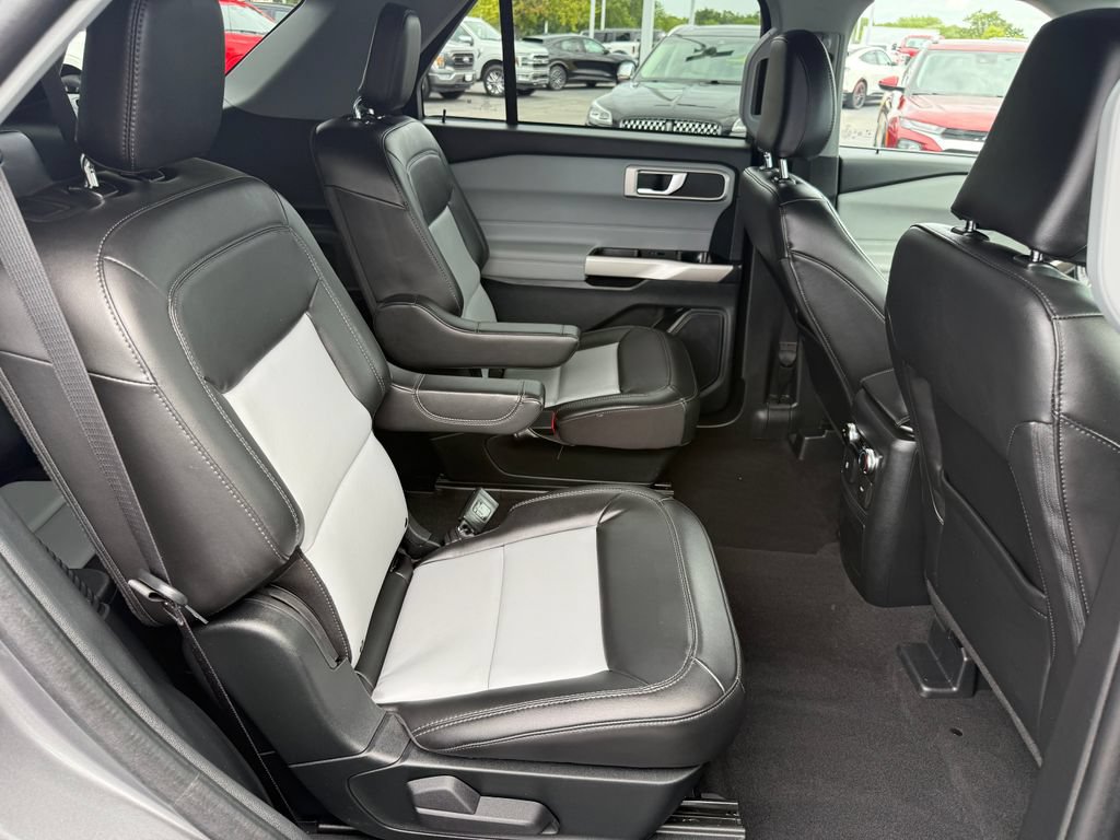 Certified 2023 Ford Explorer XLT w/ Equipment Group 202A AWD/4WD image 20