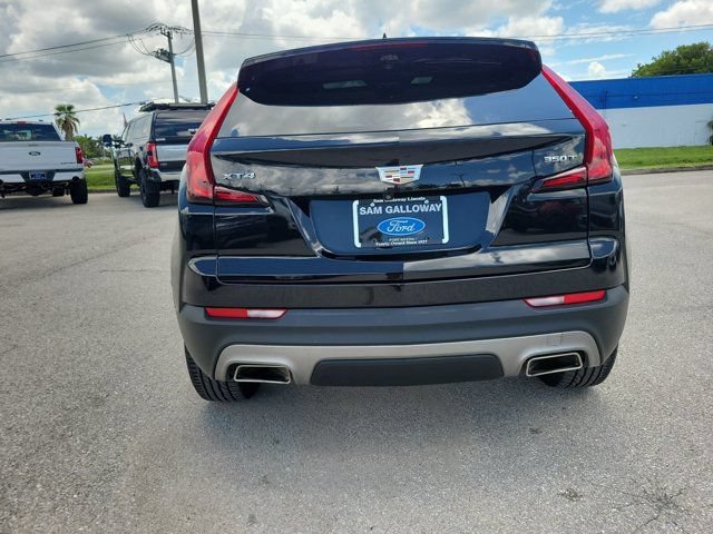 Used 2022 Cadillac XT4 Premium Luxury w/ Enhanced Visibility Package FWD image 5