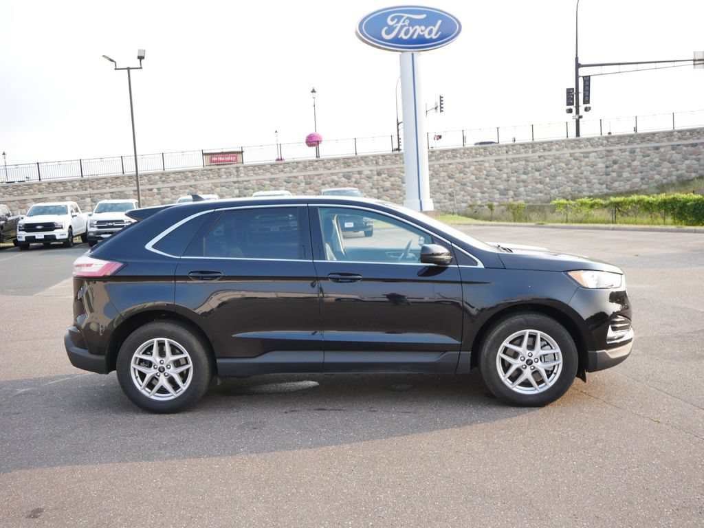 Certified 2024 Ford Edge SEL AWD/4WD image 4