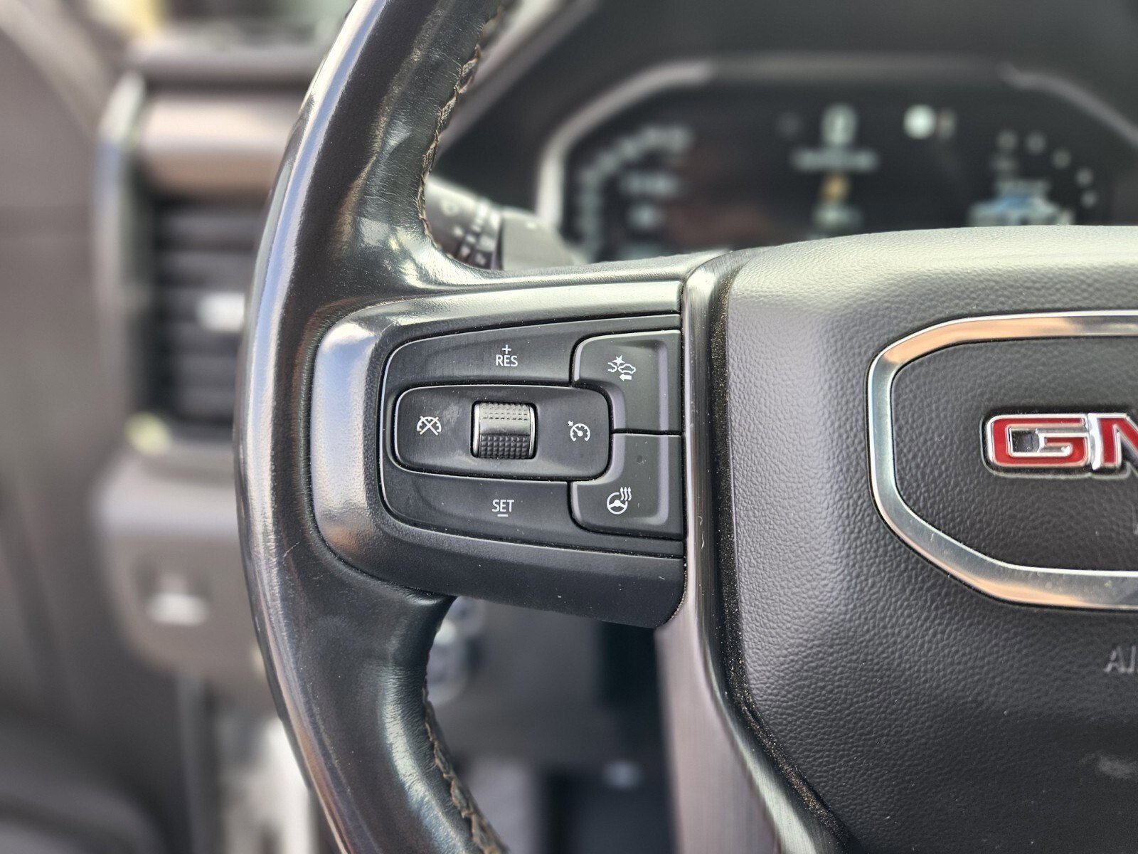 Used 2022 GMC Sierra 1500 AT4 w/ AT4 Premium Package image 24