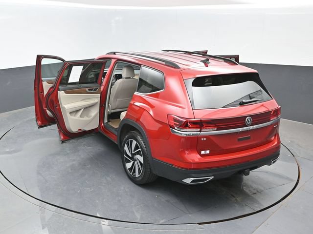 Used 2024 Volkswagen Atlas SE AWD/4WD image 23