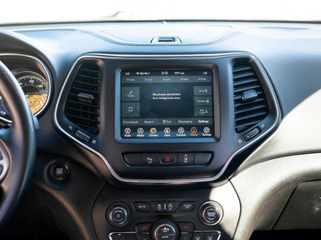 Used 2021 Jeep Cherokee Latitude Lux w/ Comfort/Convenience Group image 21