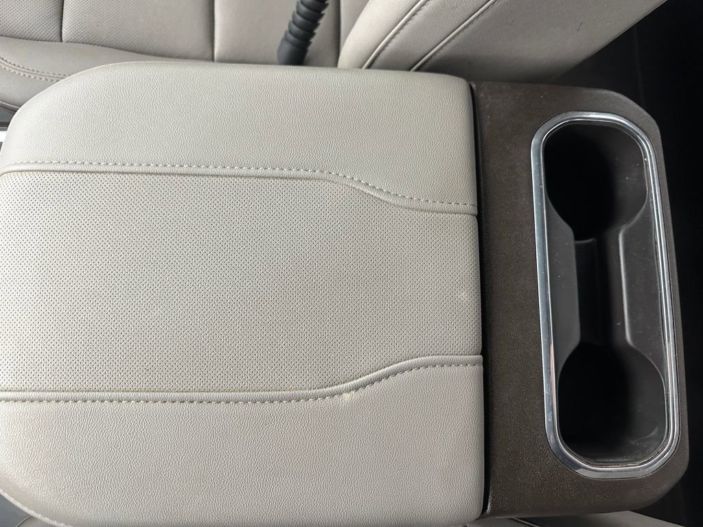 Used 2023 GMC Sierra 1500 SLT image 16