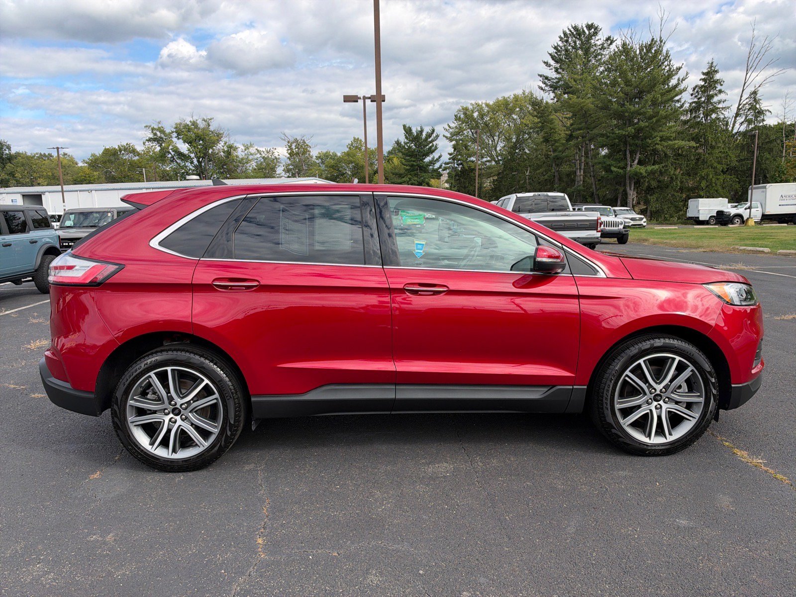 Certified 2024 Ford Edge Titanium w/ Equipment Group 301A AWD/4WD image 17