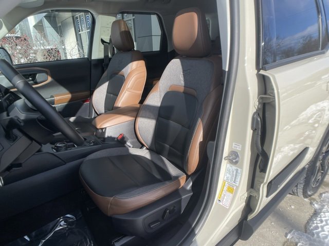 Certified 2024 Ford Bronco Sport Outer Banks w/ Tech Package image 17