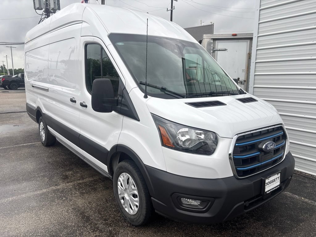 Certified 2023 Ford E-Transit 148 High Roof Extended RWD image 7