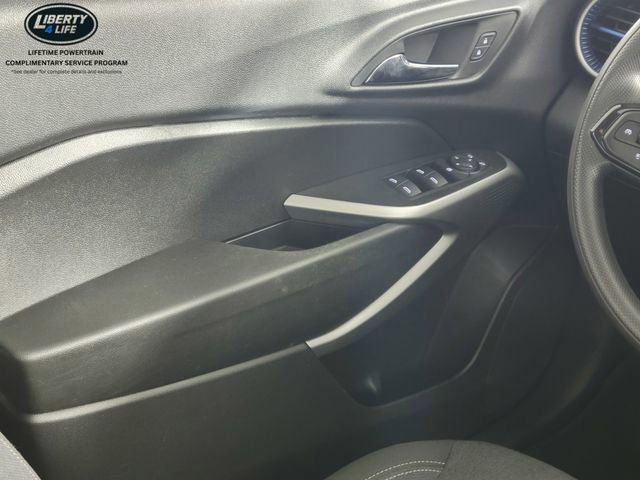 Used 2024 Chevrolet Trax LS w/ LS Convenience Package image 32