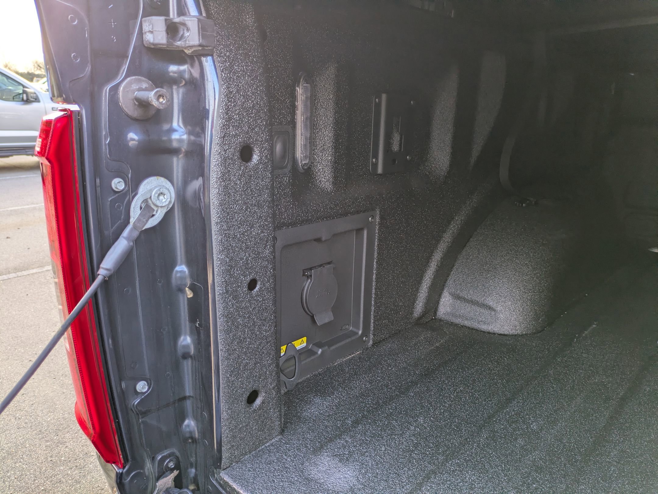 Certified 2022 Ford F150 XLT w/ Equipment Group 302A High image 37