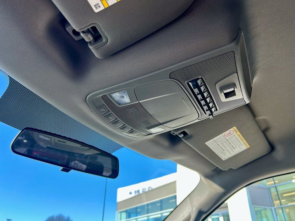 Certified 2018 Ford F350 XLT w/ XLT Premium Package image 21