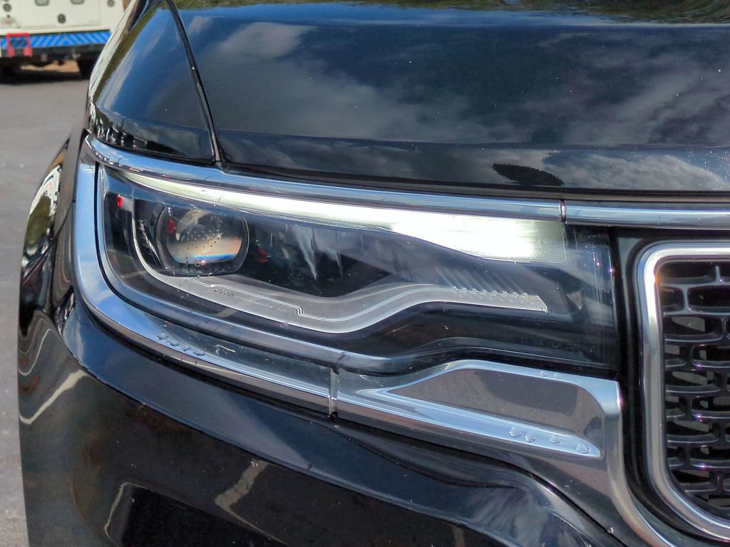 Used 2024 Jeep Wagoneer L Series II w/ Flexible Seating Group image 9