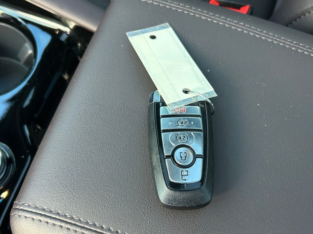 Certified 2025 Ford Explorer Platinum w/ Ultimate Package AWD/4WD image 46