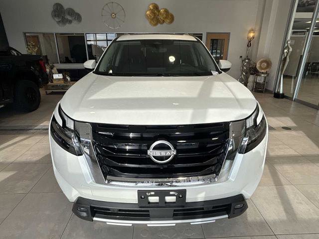 Used 2023 Nissan Pathfinder Platinum AWD/4WD image 8