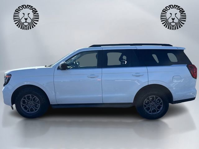 Certified 2025 Ford Expedition Active image 2