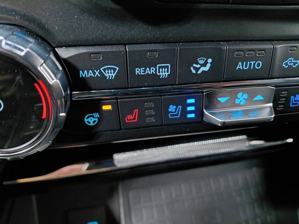 Certified 2022 Ford F150 Raptor w/ Equipment Group 801A High AWD/4WD image 6