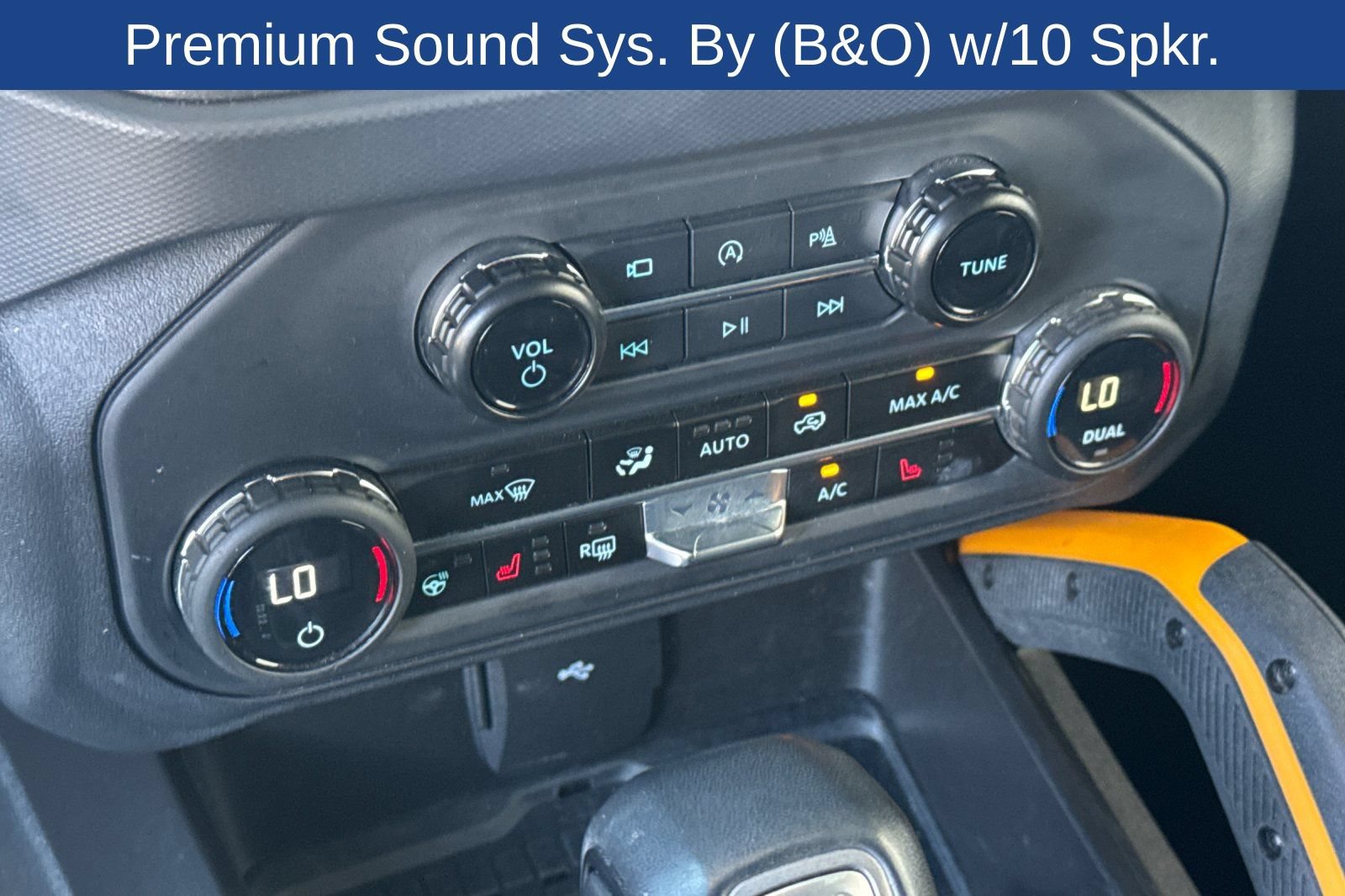 Certified 2024 Ford Bronco Badlands AWD/4WD image 26