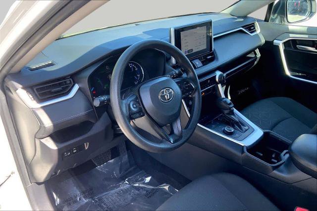 Used 2025 Toyota RAV4 XLE AWD/4WD image 18