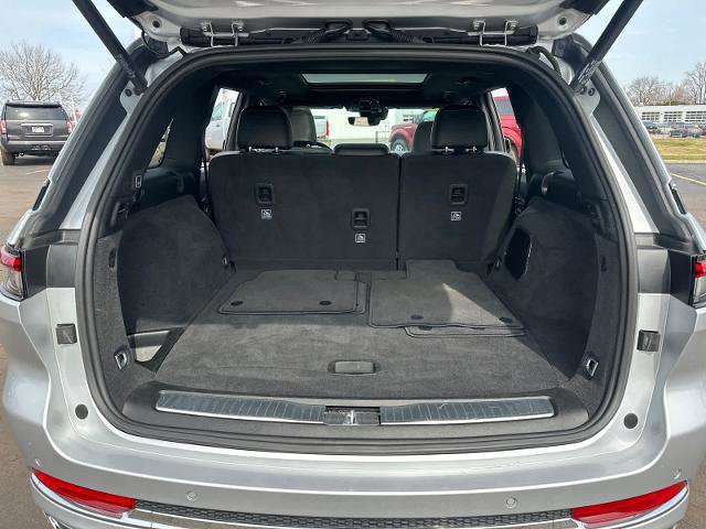 Used 2022 Jeep Grand Cherokee Overland image 33