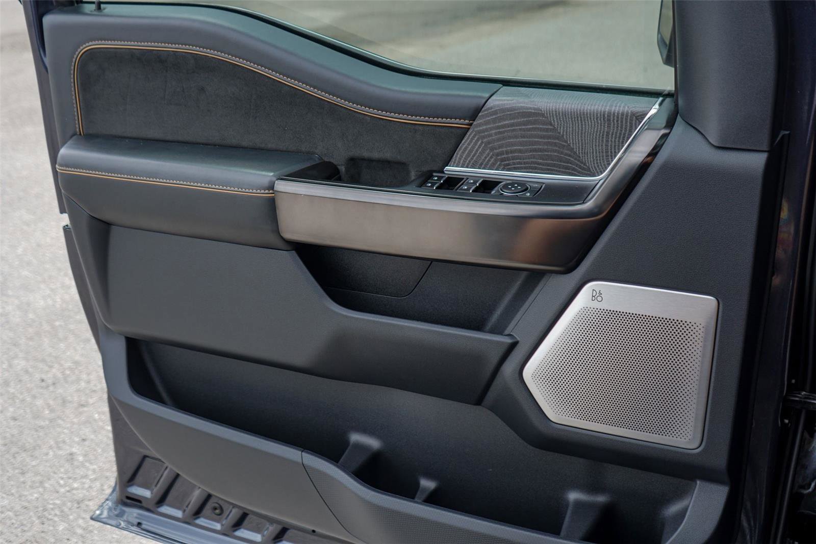 Certified 2022 Ford F150 Platinum w/ Equipment Group 701A High image 19