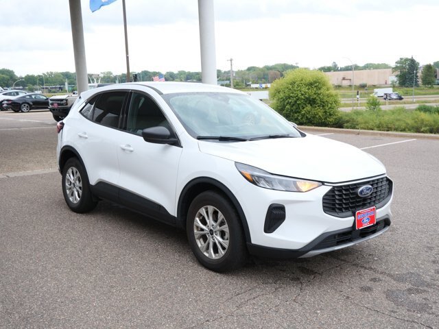 Certified 2023 Ford Escape Active w/ Tech Pack #1 AWD/4WD image 3