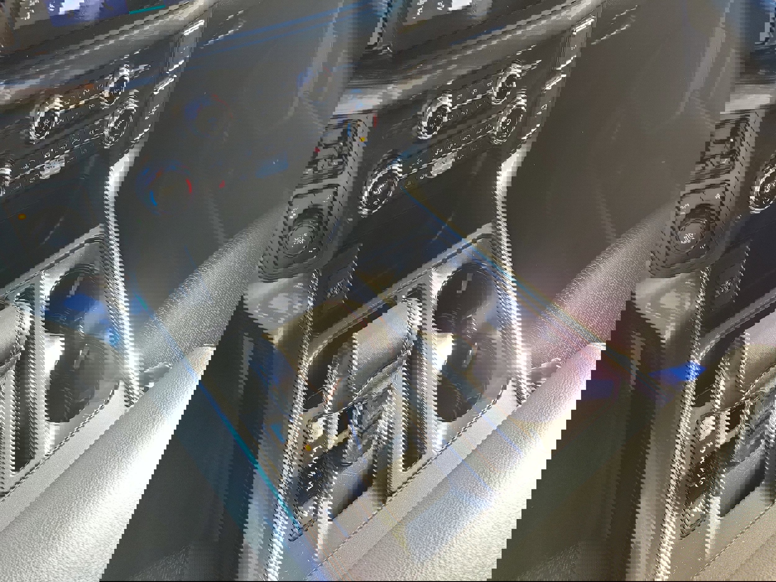 Certified 2021 Ford F150 XLT w/ Equipment Group 302A High image 33