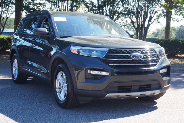 Certified 2022 Ford Explorer XLT w/ Equipment Group 202A image 7