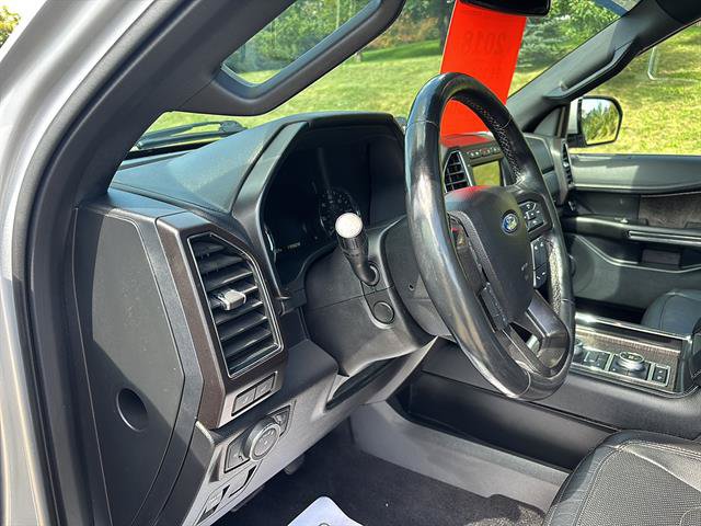 Certified 2018 Ford Expedition Limited w/ Equipment Group 302A AWD/4WD image 13