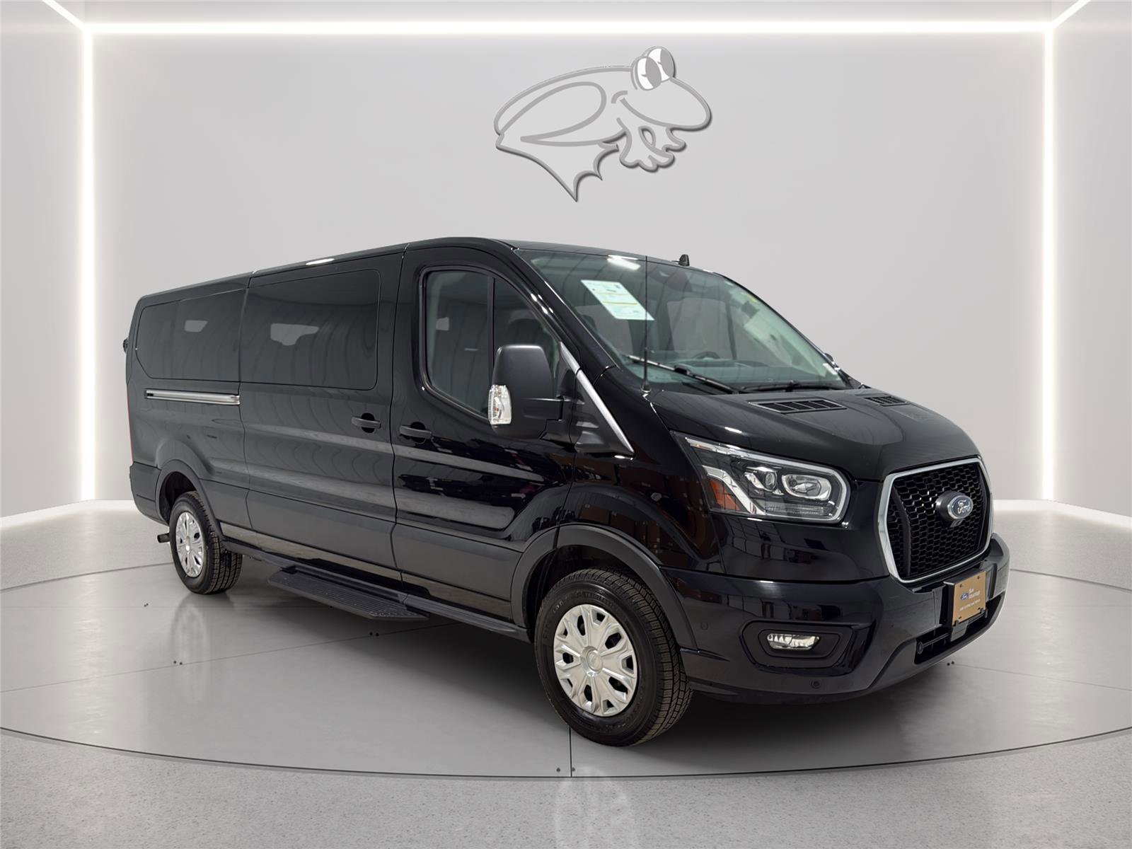 Certified 2023 Ford Transit 350 XLT RWD image 8