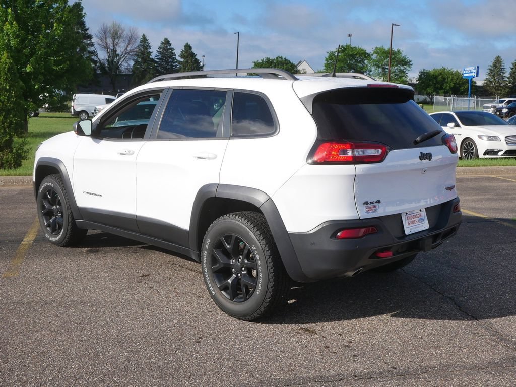 Used 2018 Jeep Cherokee Trailhawk AWD/4WD image 7