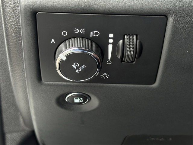 Used 2019 Jeep Grand Cherokee SRT image 26